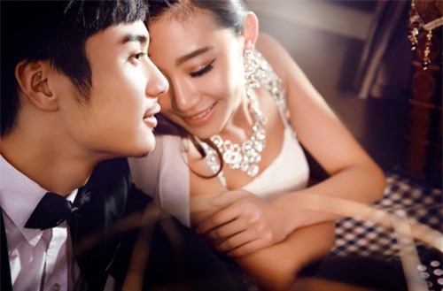 nua dem nhan tin nhan: “em dang ngu voi sep”, toi cung chi biet can rang chap nhan - 2