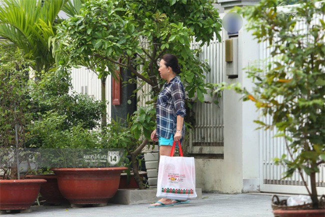 Cập nhật: Trấn Thành và Hari diện đồ đôi, đã có mặt tại nhà hàng tổ chức tiệc cưới - Ảnh 10.