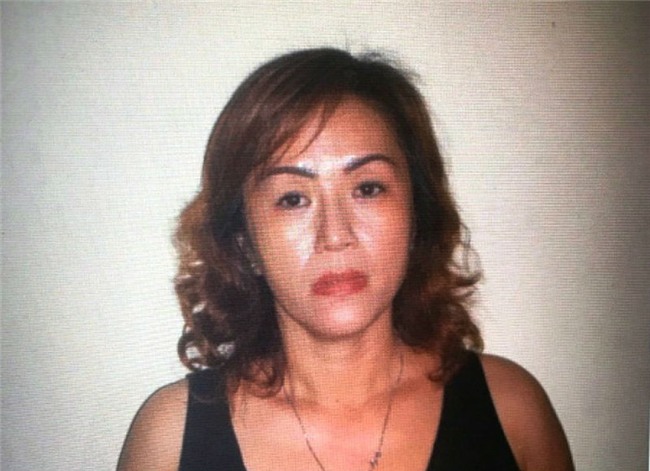 canh sat dot kich nha hang co mua thoat y, chieu khach “toi z” hinh anh 2