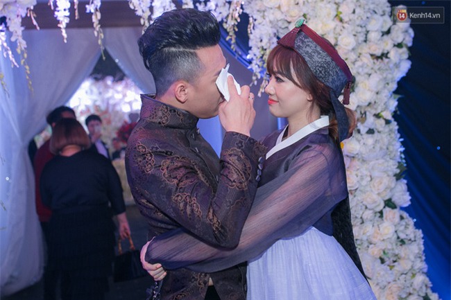 Hãy khóc đi Trấn Thành và Hari Won, không ai có thể nói đám cưới này là trò đùa được nữa! - Ảnh 12.