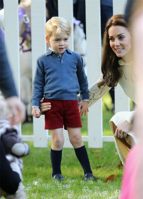 Vì sao Hoàng tử bé nước Anh luôn mặc quần soóc, kể cả vào mùa Đông lạnh giá? - Ảnh 4.