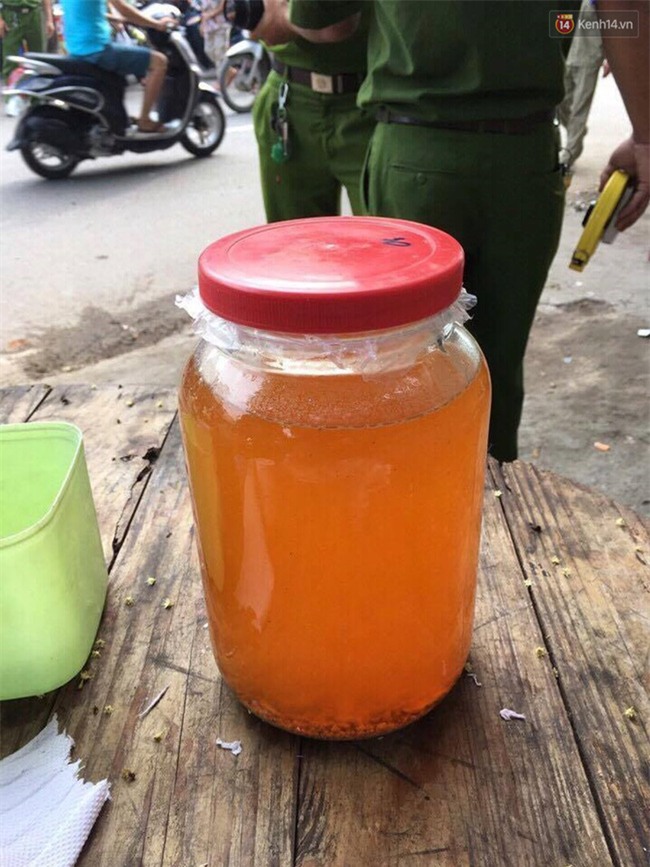 Vụ bỏ thuốc chuột vào nồi bún riêu ở Sài Gòn: Làm gì mà đến mức dùng cái ác để xử lí mâu thuẫn đời - Ảnh 1.