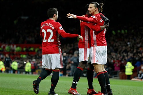 clip ibrahimovic toa sang, m.u vui dap sunderland hinh anh 1