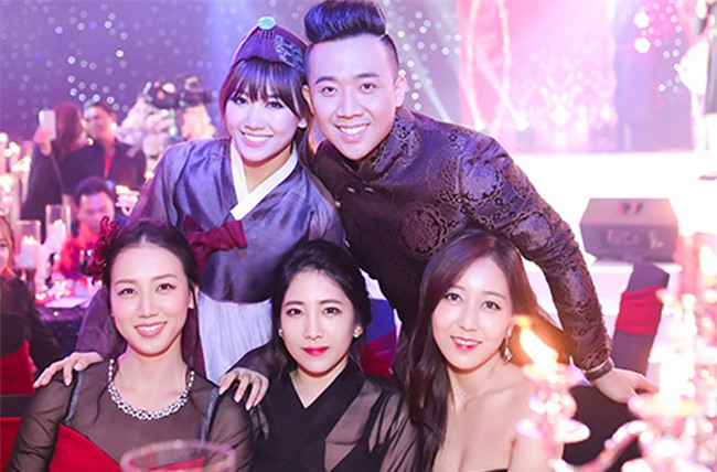 quy ong "phat them" 4 co em vo dep nhu tien cua tran thanh hinh anh 1