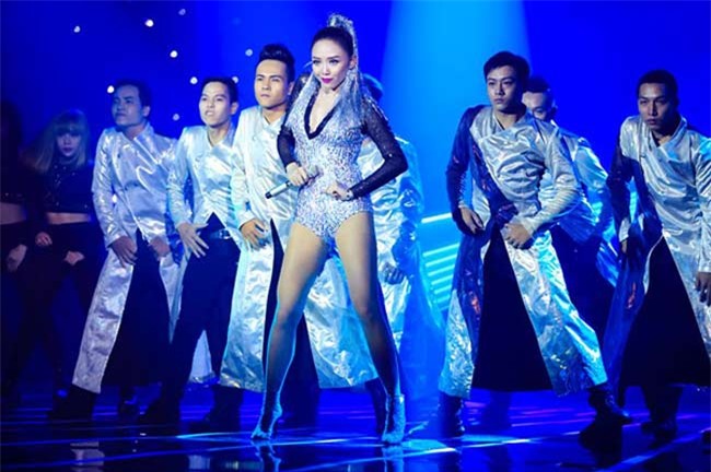 bo suu tap vay dien kho co the ngan hon cua toc tien hinh anh 16