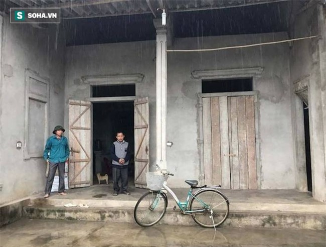 Con gái bị tai nạn có nguy cơ phải cắt cụt chân, cha nghèo cắm sổ đỏ vay tiền chữa trị - Ảnh 6.