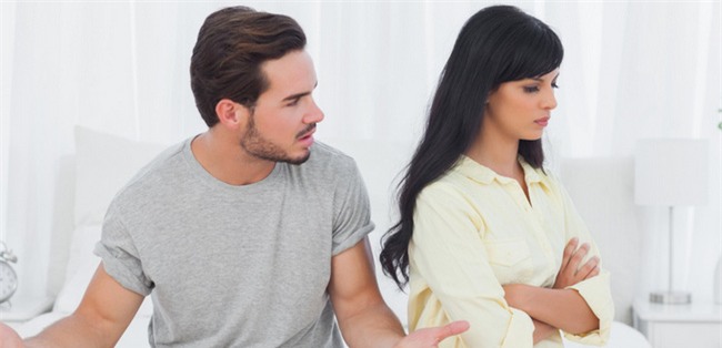 Khi tôi đòi về quê ngoại ăn Tết, chồng tôi gào lên chửi tôi ngu, điên - Ảnh 1.