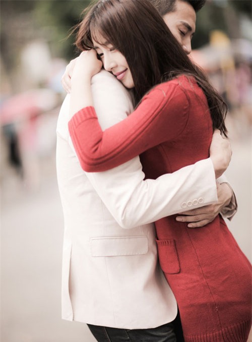 bi kich cua co gai gap nhan tinh hua hao co gang cho doi roi anh ta se bo vo - 1