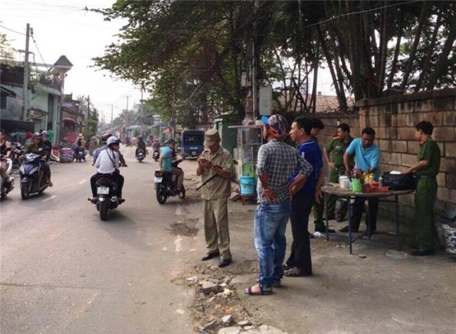 nguoi bo thuoc chuot vao noi bun rieu doi mat voi toi danh giet nguoi hinh anh 2