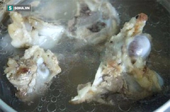 Bệnh ung thư thực quản đang gia tăng vì 3 cách chế biến thức ăn sai lầm này - Ảnh 4.