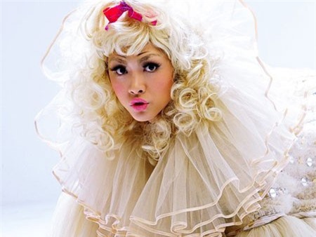 tang thanh ha cung mot thoi vua sen vua kiem vai ma van dang yeu the nay! - 3