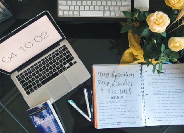 Những điều bạn cần có trước khi tốt nghiệp ra trường - Ảnh 1.