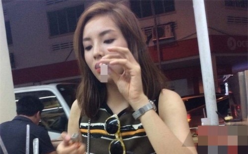 Lộ bằng chứng chứng tỏ vụ hút thuốc của Kỳ Duyên rất có thể là do bạn bè thân 1