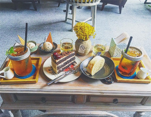 Tết dương lịch không đi đâu thì check-in ở 10 quán cà phê siêu xinh này nhé - Ảnh 12.