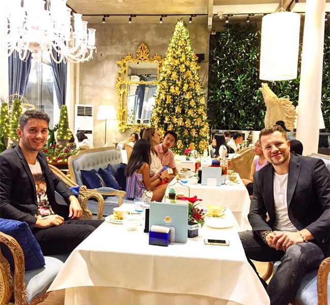 Tết dương lịch không đi đâu thì check-in ở 10 quán cà phê siêu xinh này nhé - Ảnh 23.