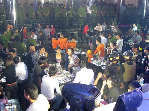 Ảo giác ghê người nhấn chìm dân chơi ma túy đá