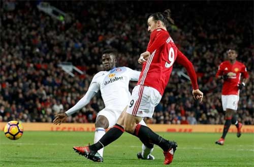 Ibrahimovic: Vua & huyền thoại ở MU, ngôi sao năm 2016 - 1