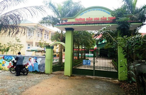 nghi truong mam non nau thit ban, 140 phu huynh cho con nghi hoc - 1