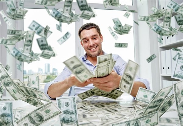 Tết đến tặng con Camry, chuyển khoản tỷ đồng: Tiêu gì cho hết