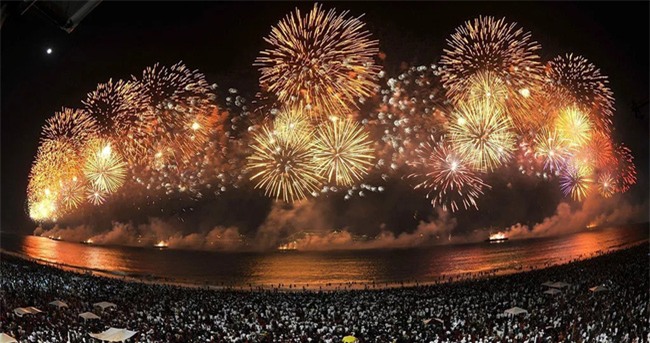 8 phong tục đón năm mới thú vị trên thế giới - Ảnh 7.