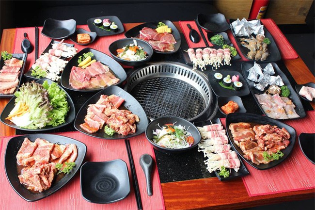 6 địa chỉ buffet ngon, đầy đặn giá dưới 350 nghìn để tụ tập cuối năm ở Hà Nội - Ảnh 3.