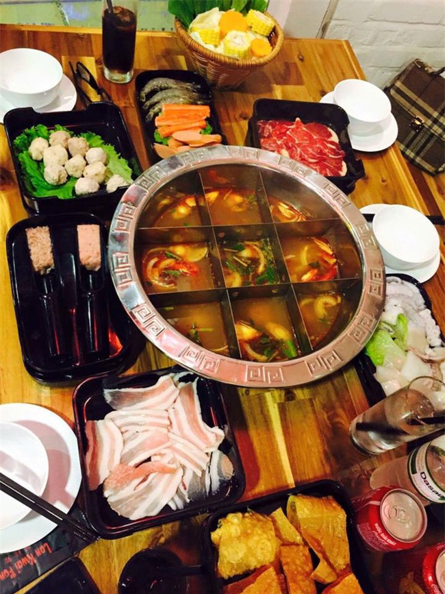 6 địa chỉ buffet ngon, đầy đặn giá dưới 350 nghìn để tụ tập cuối năm ở Hà Nội - Ảnh 8.