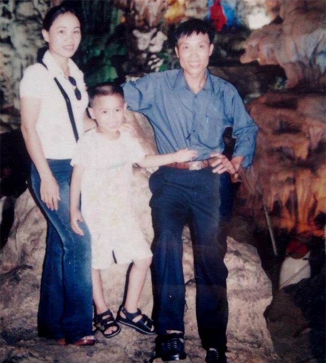 Chàng trai khẩn thiết cầu xin cư dân mạng giúp tìm người bố thất lạc ở Nga hơn 3 năm nay - Ảnh 2.