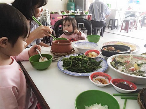 "dai gia" va noi tieng nhung nuoi con binh dan, khong ai qua duoc ly hai – minh ha - 6