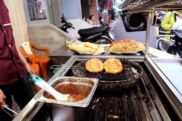 6 món ăn mới chỉ đợi lạnh căm căm để vừa ăn vừa xuýt xoa ở Hà Nội - Ảnh 7.