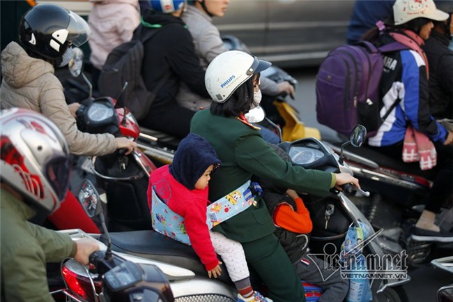 Hà Nội: Kẹt cứng cửa ngõ phía Nam chiều cuối năm