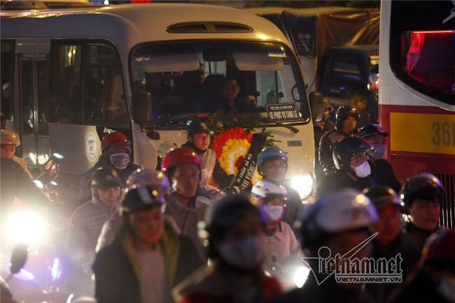 Hà Nội: Kẹt cứng cửa ngõ phía Nam chiều cuối năm