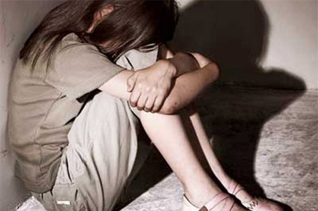 Kết quả hình ảnh cho cưỡng hiếp