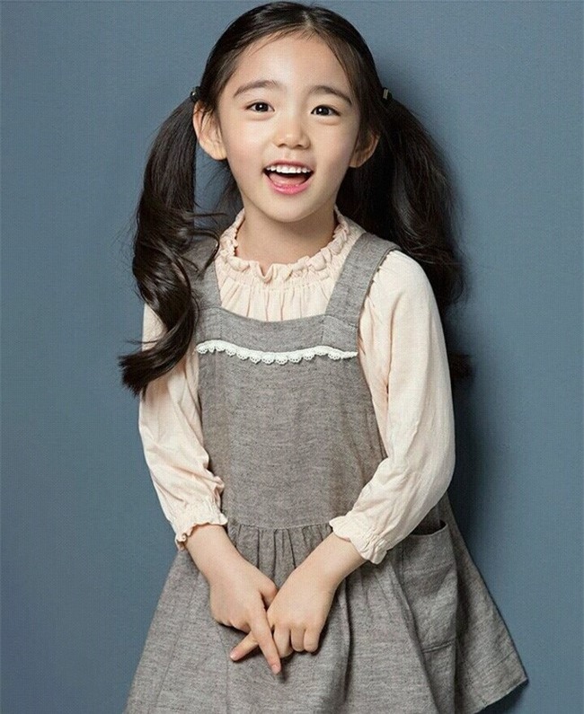 Co be 6 tuoi duoc khen xinh dep nhat the gioi hinh anh 6