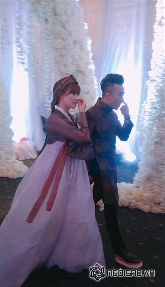 khoảnh khắc hài hước đám cưới sao 0