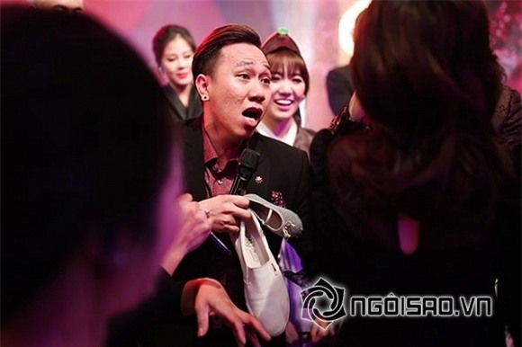 Khoảnh khắc cười đám cưới sao 6