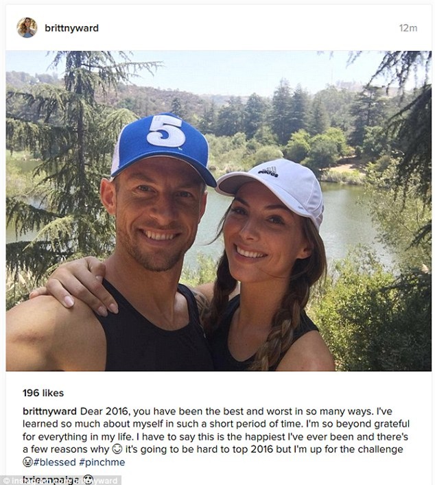 Ronaldo, Messi, Sharapova ăn chơi nhảy múa thế nào trong năm mới - Ảnh 8.