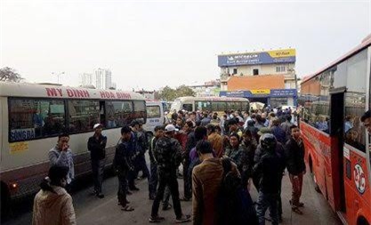 Nhà xe bỏ rơi khách ở Mỹ Đình hoạt động trở lại