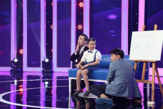 Ai cũng choáng váng trước tài tính toán phi thường của cậu bé 6 tuổi - Ảnh 3.