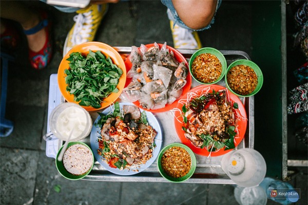 10 địa chỉ ăn vặt cực ngon ở khu Hồ Gươm để tận hưởng ngày cuối cùng của kì nghỉ - Ảnh 3.