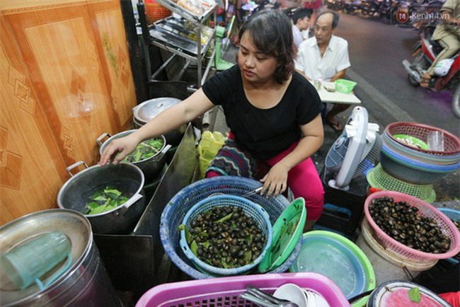 10 địa chỉ ăn vặt cực ngon ở khu Hồ Gươm để tận hưởng ngày cuối cùng của kì nghỉ - Ảnh 7.