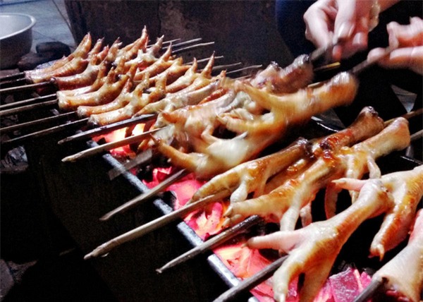 10 địa chỉ ăn vặt cực ngon ở khu Hồ Gươm để tận hưởng ngày cuối cùng của kì nghỉ - Ảnh 9.