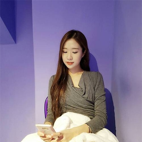 Vợ Trấn Thành phải rất "dè chừng" cô gái này - 5