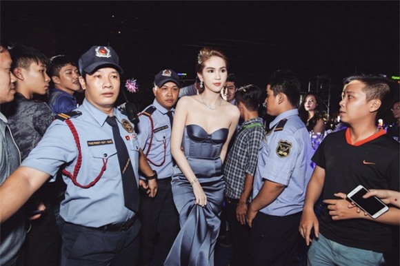 nt2-1483286949928-ngoisao.vn-w650-h433 1