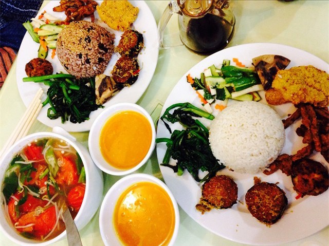 6 quán ăn ngon không chê vào đâu được trên phố Quán Thánh - Ảnh 14.