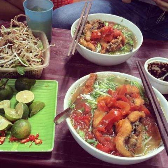 6 quán ăn ngon không chê vào đâu được trên phố Quán Thánh - Ảnh 17.