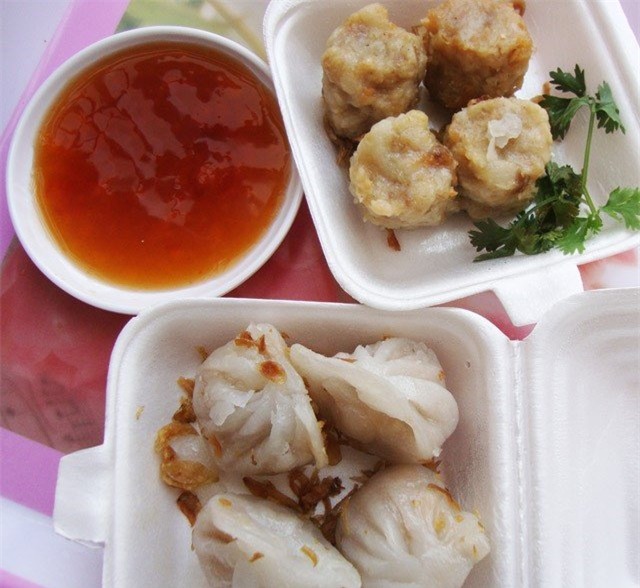 Những địa chỉ ăn vặt dưới 10.000 đồng hút người Sài thành