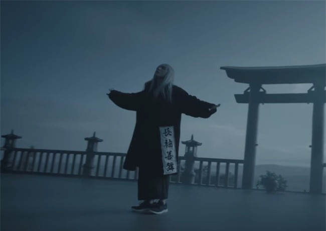 Chết cười với loạt hình ảnh đi tìm nguồn gốc “Lạc trôi” của Sơn Tùng