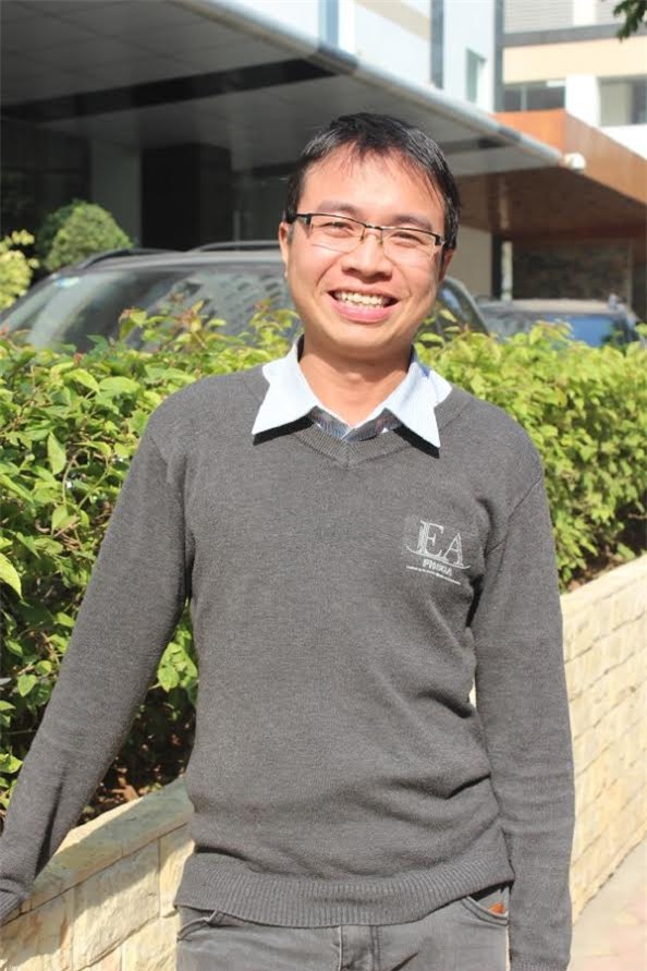 Giảng viên đại học bỏ về quê nuôi thỏ kiếm lãi 3 tỷ/năm