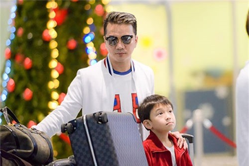 "phat sot" voi ve dang yeu nhu sao nhi xu han cua con trai nuoi dam vinh hung - 4