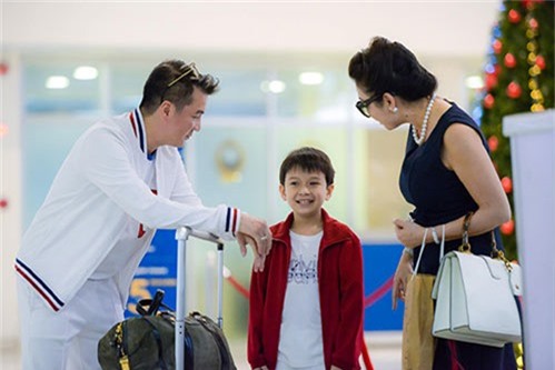 "phat sot" voi ve dang yeu nhu sao nhi xu han cua con trai nuoi dam vinh hung - 9